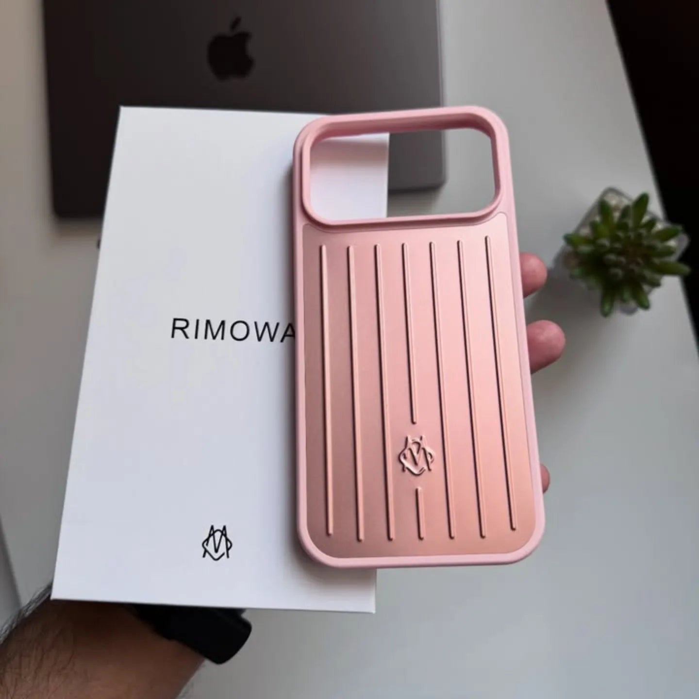 Rimowa Pink Case – Urbanxtech