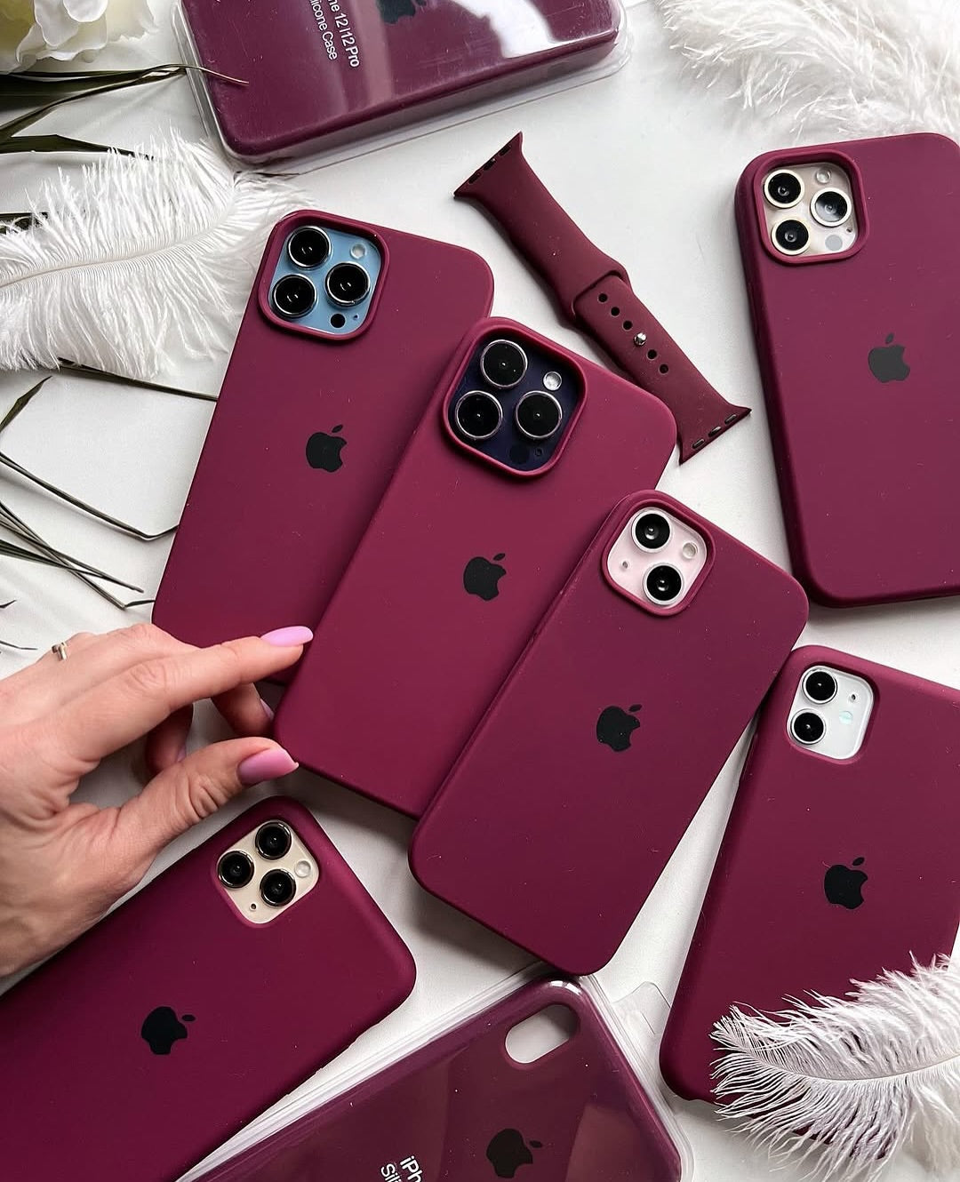 iPhone Silicone Case (Burgundy)