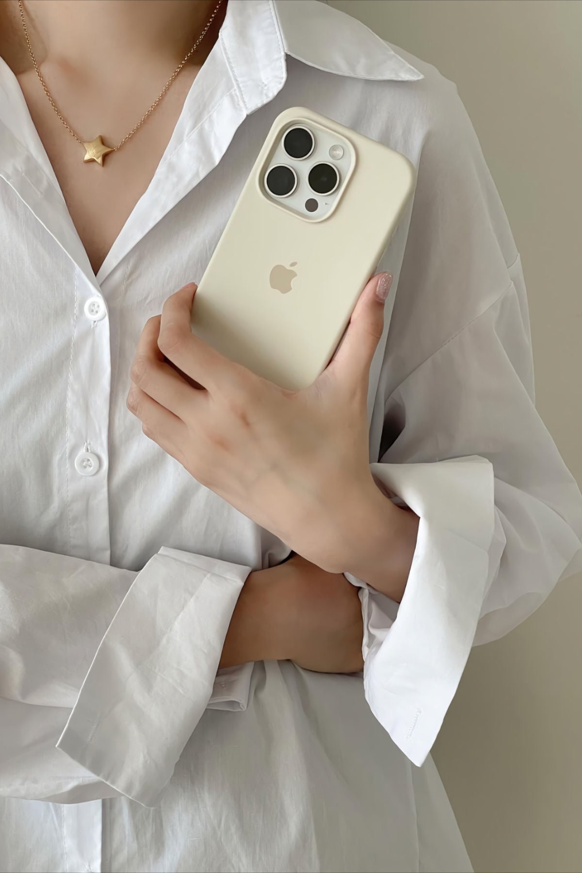 Antique White (Silicone Case)